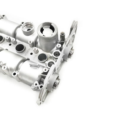 OE 04E103475AR 13JD इंजन के लिए सिल्वर इंजन हेड कवर